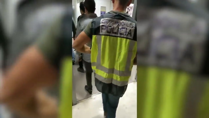 Secuestro de éxtasis líquido en el aeropuerto internacional de Barajas, Madrid