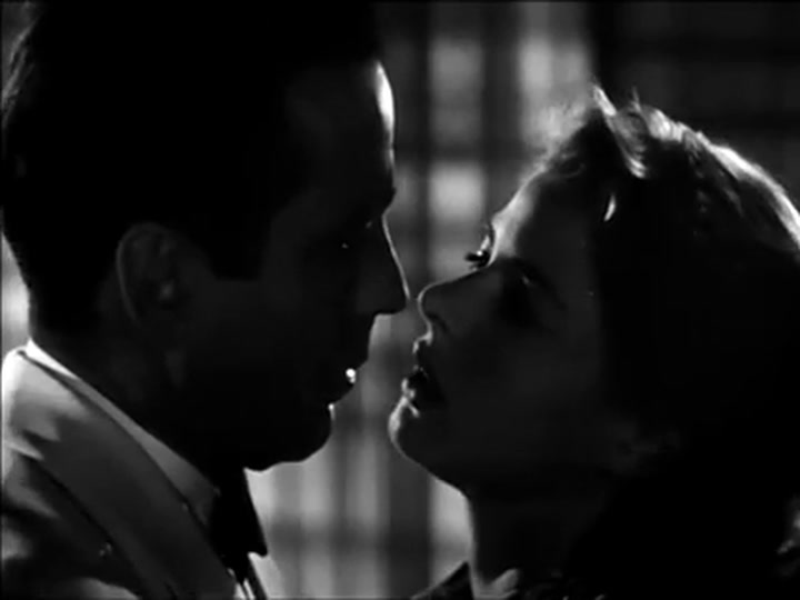 El inolvidable beso de Rick e Ilsa en Casablanca - Fuente: Youtube