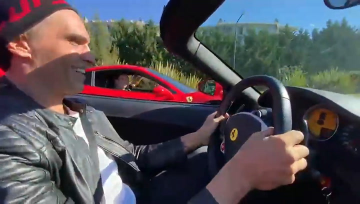 Nordelta: cuatro hombres se filmaron corriendo picadas en dos Ferrari