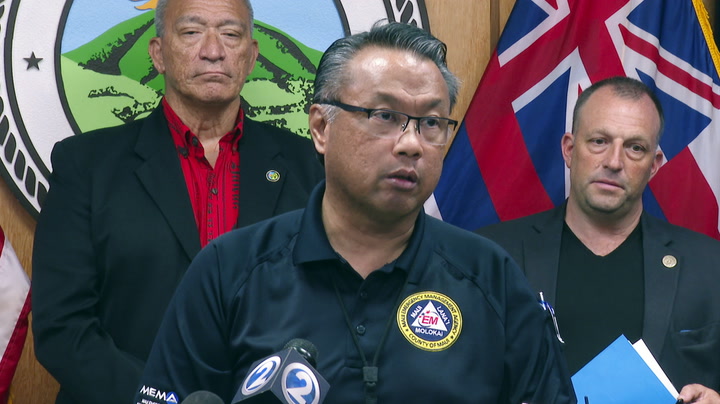 Maui's emergency services chief defends not using sirens day before abrupt resignation