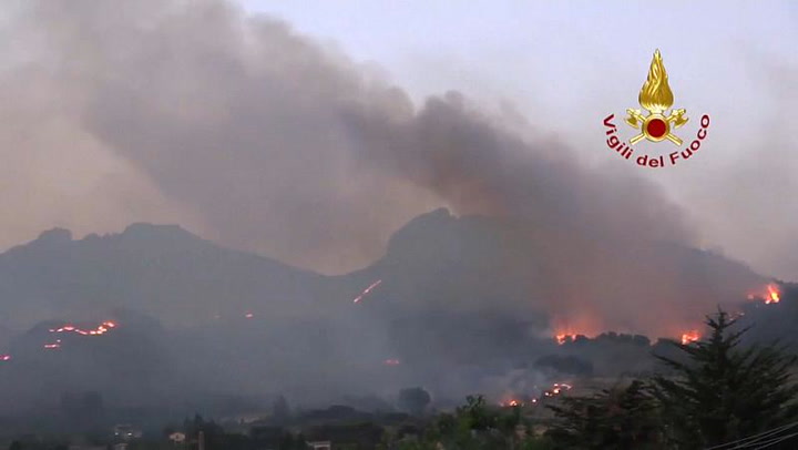 Married couple among dead as wildfires rage in Turkey and Italy