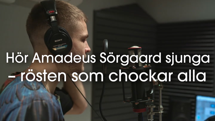 Hör Amadeus Sörgaard sjunga – rösten som checkar alla