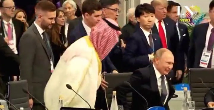 Cumbre del G20. el caluroso saludo entre Vladimir Putin y el Mohámed bin Salmán