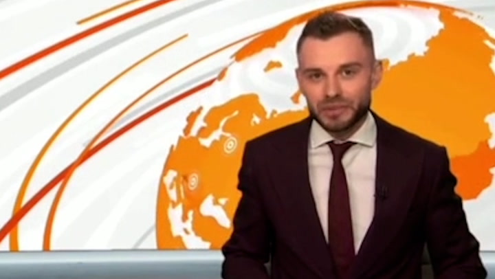 Ukrainian newsreader ends broadcast by telling viewers he is joining army to fight Putin