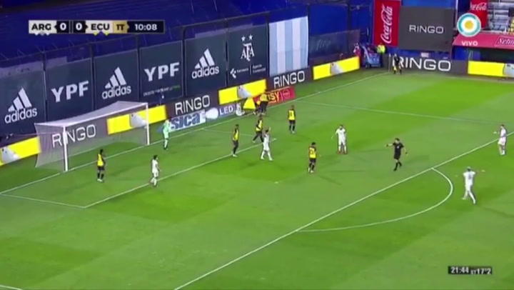 El penal a Lucas Ocampos - Argentina vs. Ecuador - Fuente: TV Pública