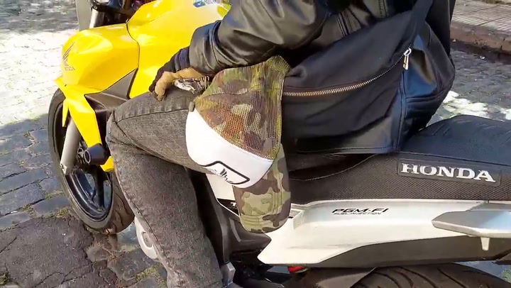 Un motoquero recuperó un celular robado y se hizo viral