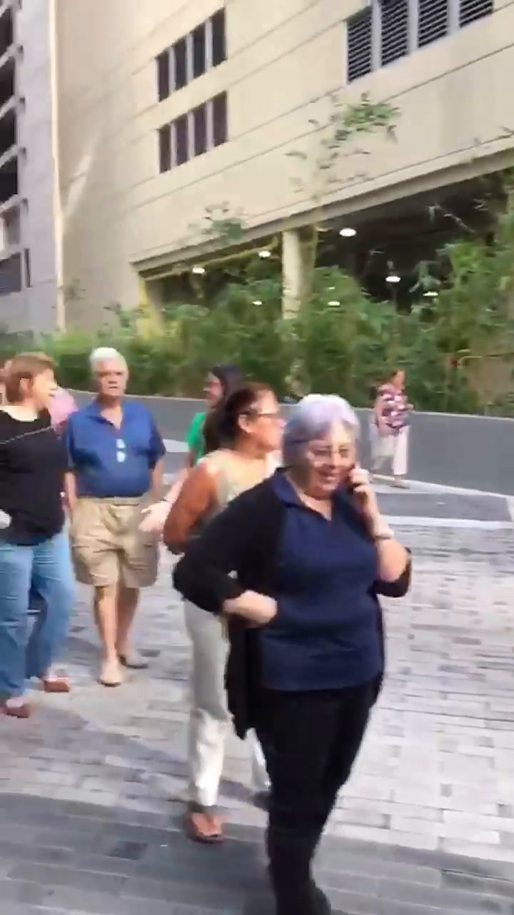 Muchos argentinos votan en Miami - Video: Andres Oppenheimer