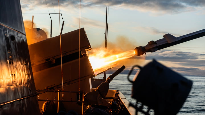 Tester missil i Norskehavet
