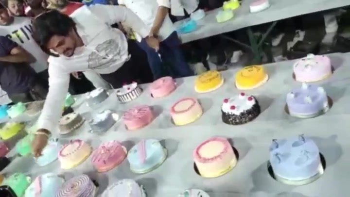 Man celebrates birthday by cutting 550 cakes with knife in three minutes