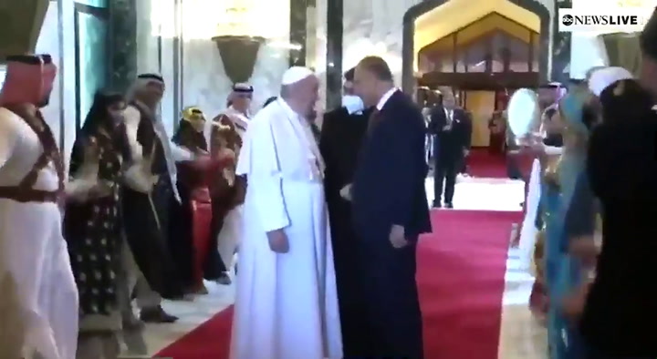 Recibimiento al papa Francisco en Irak