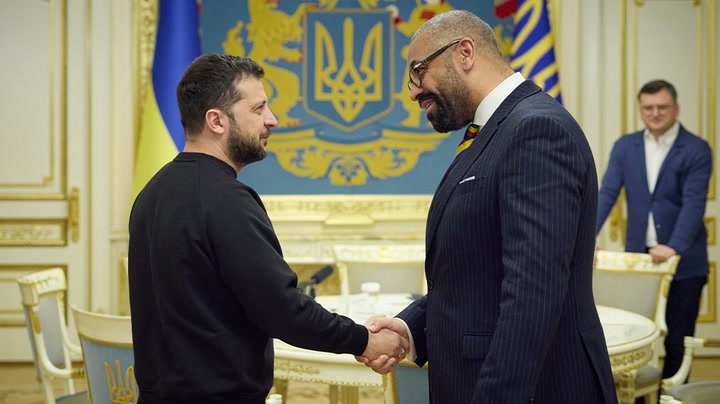 Foreign secretary James Cleverly meets Volodymyr Zelensky in Kyiv