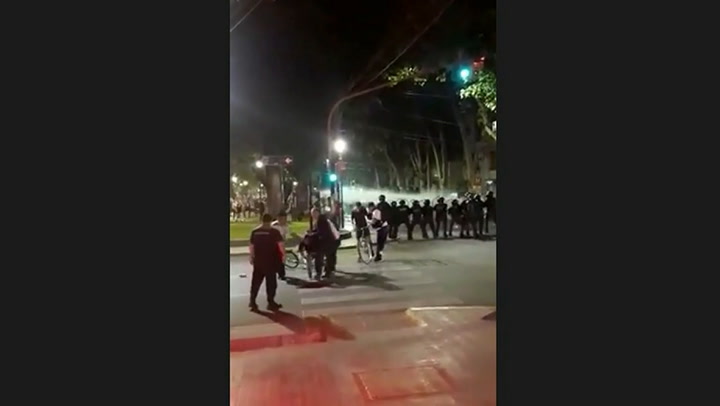 Fuertísimos incidentes en Plaza Chile