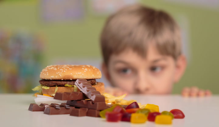 A gyermekkori elhízás veszélyei
