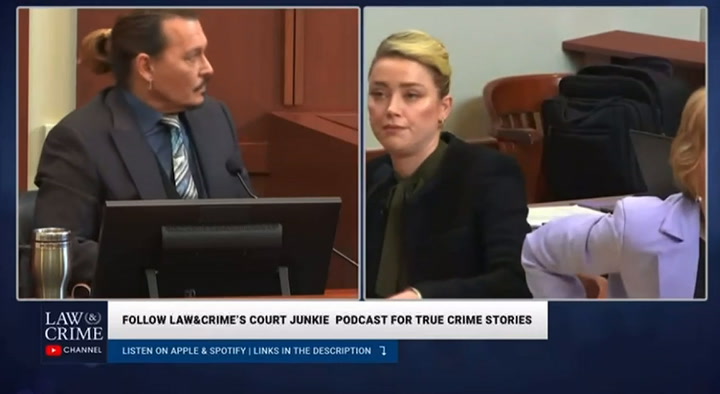 La jueza hizo una broma y Johnny Depp y Amber Heard reaccionaron de diferente manera