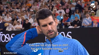 Novak Djokovic pasó a semifinales del Australian Open y recordó a Roger Federer