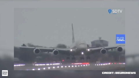 Bad Etihad Airways A380 Landing At London Heathrow Is Incredible To Watch
