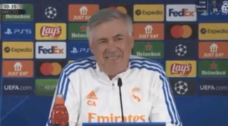 Ancelotti, desopilante: "No puedo presionar con un gordo"