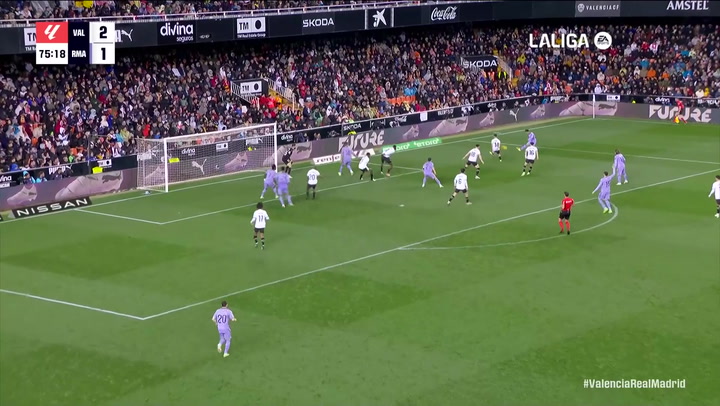 Gol de Vinicius (2-2) en el Valencia 2-2 Real Madrid