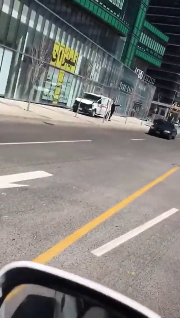 El momento en el que el atacante de Toronto es detenido - Fuente: YouTube