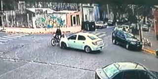Atropelló a un motociclista y se fugó: lo detuvieron
