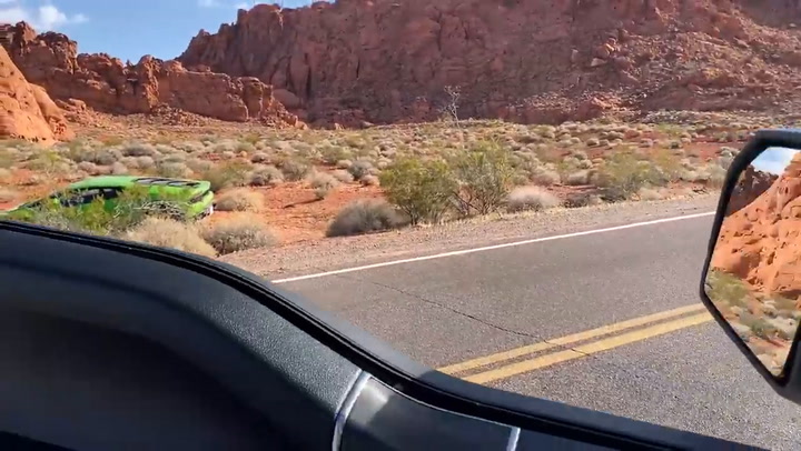 El misterio del Lamborghini Huracán encontrado en la ruta del desierto de Nevada