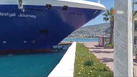 Video: Filmet øyeblikket da skipet krasjet