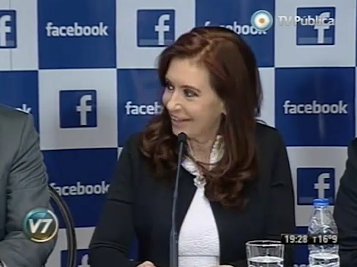 Cristina Kirchner inaugura las oficinas de Facebook Argentina (Canal 7)