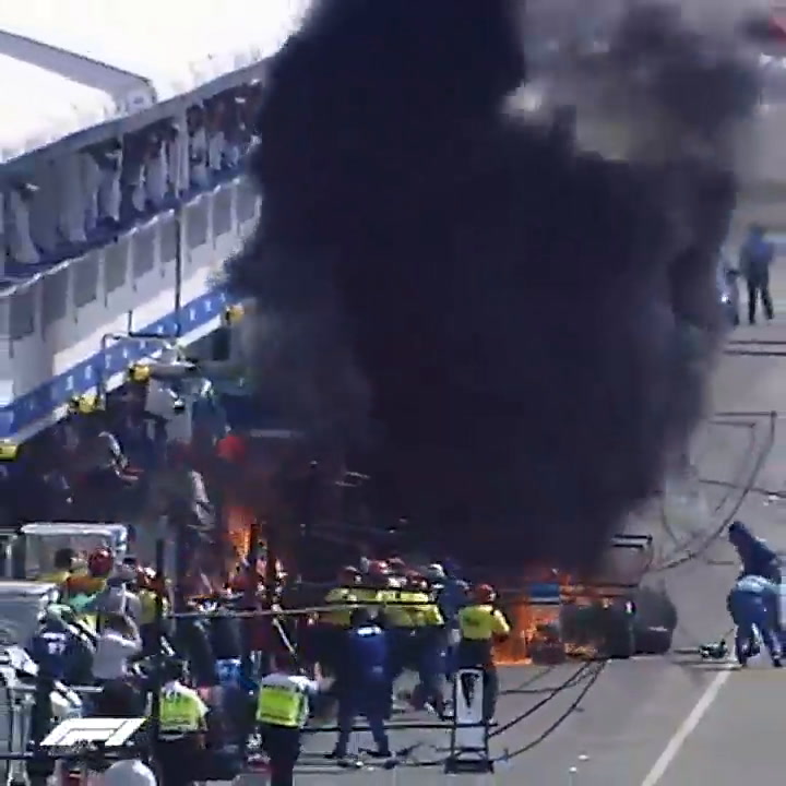 El incendio del auto de Jos Verstappen en Hockenheim - Fuente: F1