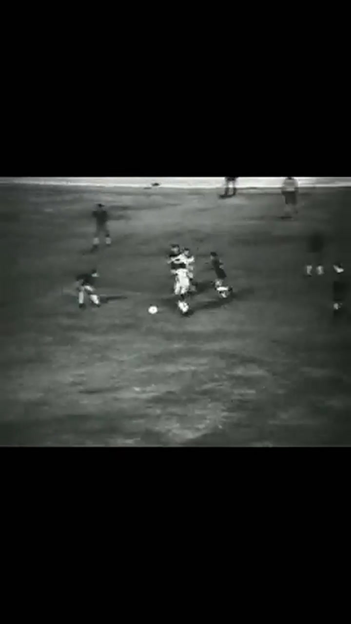Jugadas históricas de Pelé que reprodujeron otros cracks mundiales