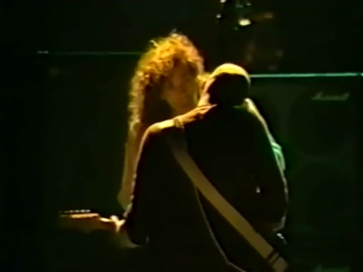 Jimmy Page y Robert Plant - Lullaby - Fuente: YouTube