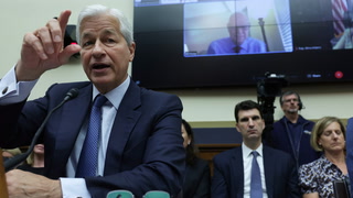 JPMorgan Chase CEO Calls Crypto Tokens ‘Decentralized Ponzi Schemes’