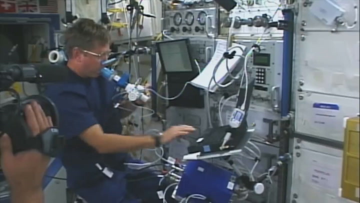 El momento exacto en que un astronauta ve caer las Torres Gemelas desde el espacio