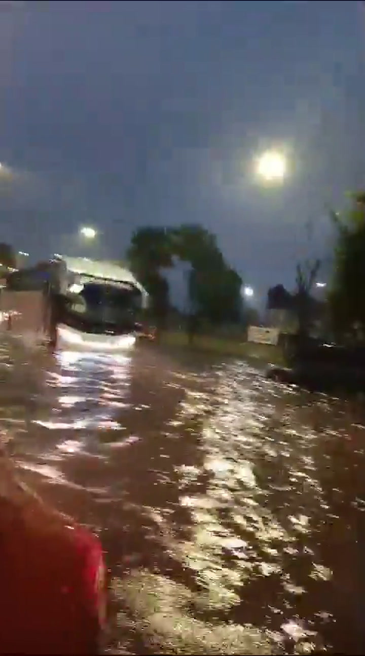 Calles inundadas en Morón
