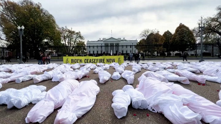 Body bags placed in front of White House as Amnesty International demands Gaza ceasefire
