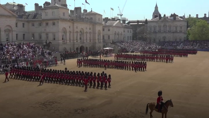 William thanks troops for withstanding heat during Trooping of Colour