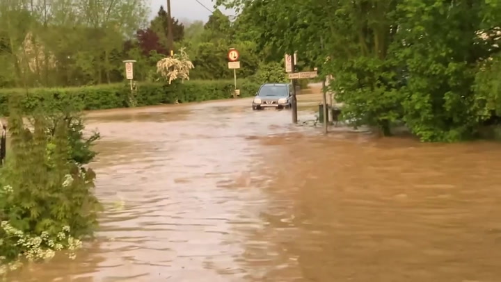 Flash flooding hits Somerset as major incident declared after thunderstorm