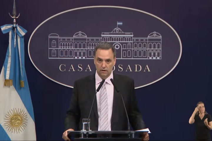 Conferencia de prensa del vocero presidencial Manuel Adorni en Casa Rosada