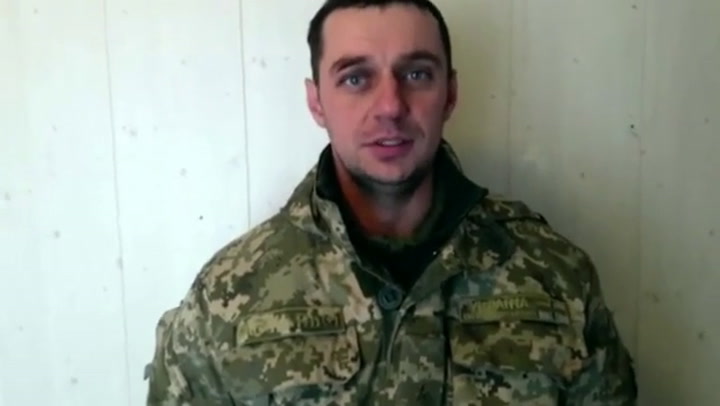 La televisión rusa muestra a los marineros ucranianos detenidos - Fuente: Reuters