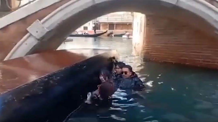 Tourists capsize gondola in Venice while trying to take selfies