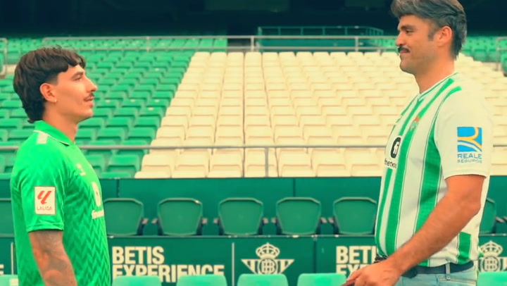 Real Betis give Héctor Bellerín Wes Anderson-inspired reveal
