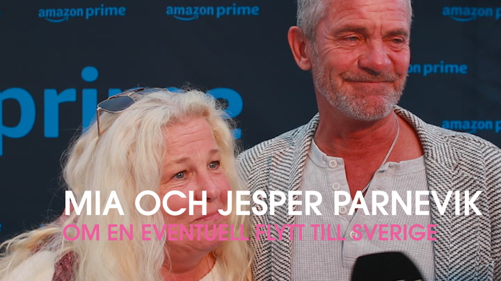 Mia och Jesper Parneviks barnbarnslycka – tankarna om en flytt till Sverige