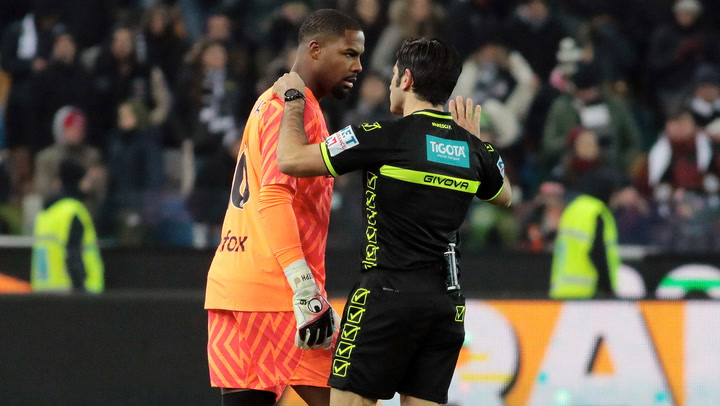 Mike Maignan speaks out after goalkeeper and AC Milan walk off pitch over racist abuse