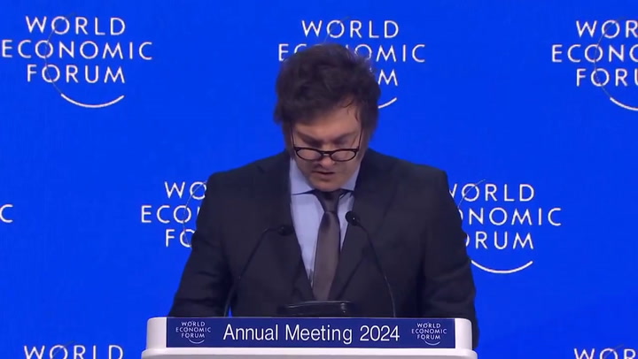 Javier Milei habla en Davos en inglés gracias a la inteligencia artificial