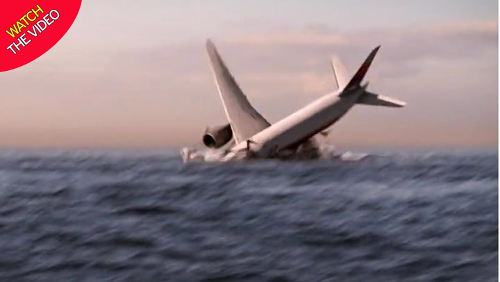 Uzman iddialarına göre, kayıp MH370 uçağı 'pilot tarafından kasıtlı olarak rotasından çıkarıldı' - Dünya Haberleri