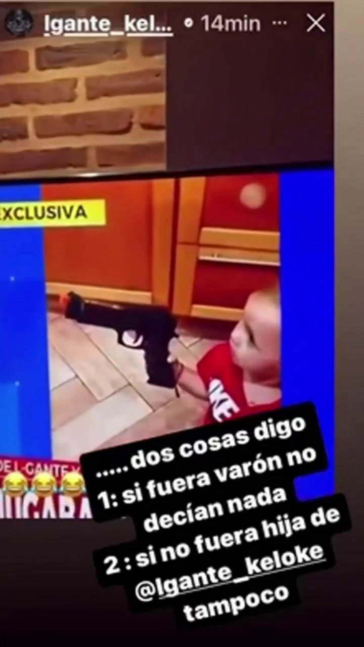 L-Gante compartió nuevos videos de su hija mientras jugaba con armas de juguete