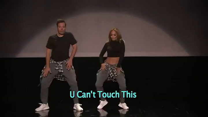 Jennifer Lopez y Jimmy Fallon protagonizan un segmento de danza - Fuente: Youtube
