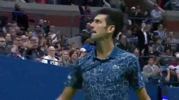 La reacción de Novak Djokovic con el público que alentaba a Juan Martín del Potro - Fuente: Twitter