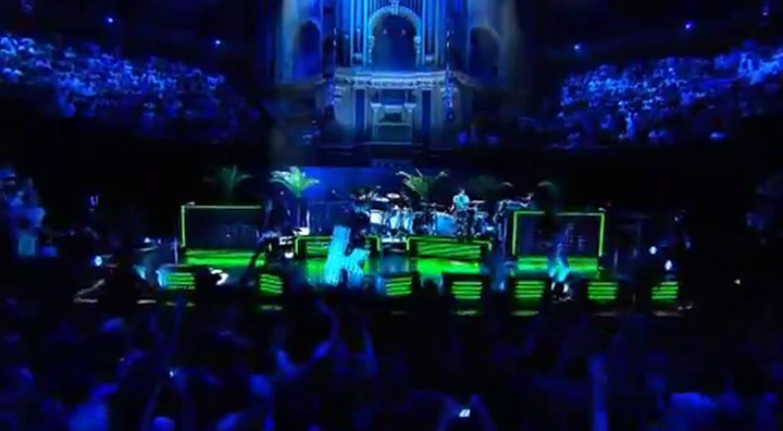 The Killers - 'Shadowplay' cover de Joy Division, parte de su DVD Live at the Royal Albert Hall