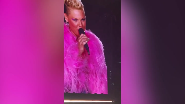 Pink kicks out concertgoer after reading their offensive sign