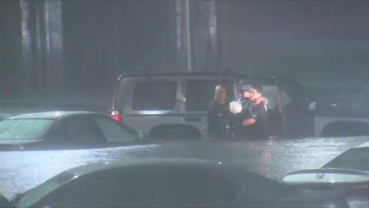 Man rescued from car during New York flooding